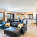Vikendica Awesome In With Wifi